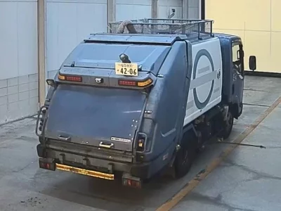 Isuzu ELF