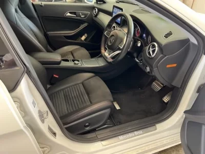Mercedes-Benz CLA CLASS