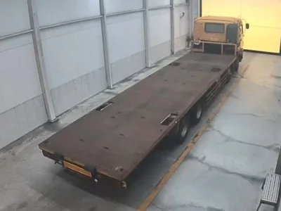 Isuzu TRUCK