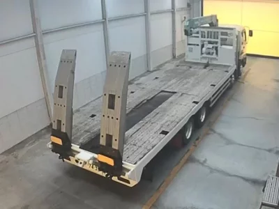Isuzu TRUCK