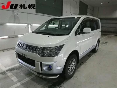 Mitsubishi DELICA D5