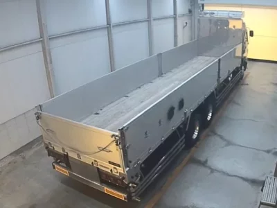 Isuzu TRUCK