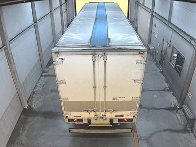 Isuzu TRUCK