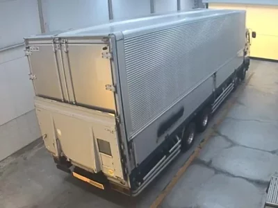 Isuzu TRUCK