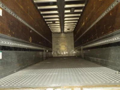 Isuzu TRUCK
