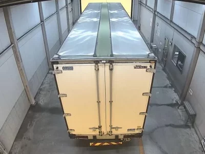 Isuzu TRUCK