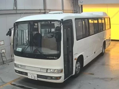 Isuzu BUS