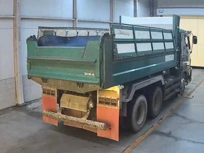 Isuzu TRUCK