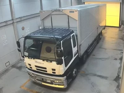 Isuzu TRUCK