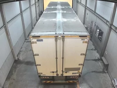 Isuzu TRUCK