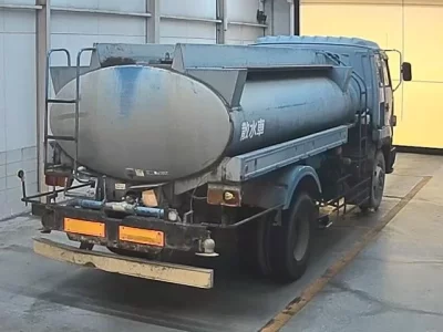 Isuzu TRUCK