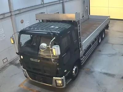 Isuzu TRUCK