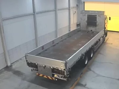 Isuzu TRUCK