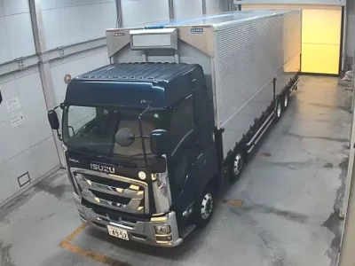 Isuzu TRUCK