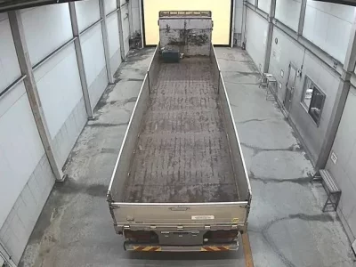 Isuzu TRUCK