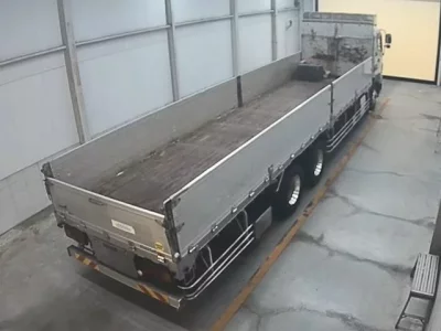 Isuzu TRUCK