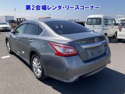 Nissan TEANA