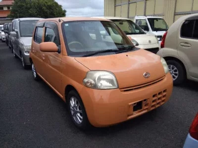 Daihatsu Esse