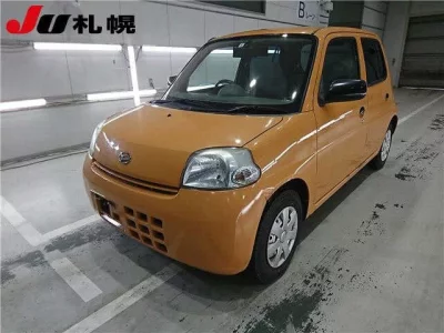 Daihatsu Esse