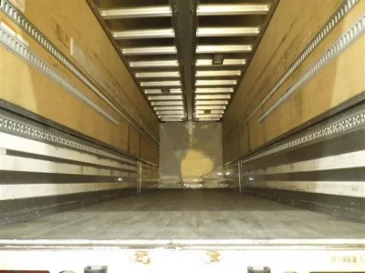 Isuzu TRUCK