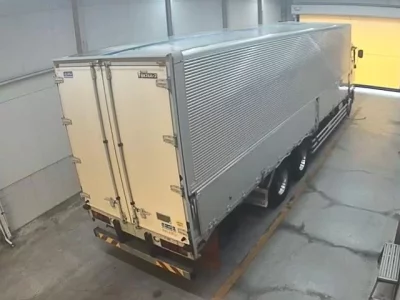 Isuzu TRUCK