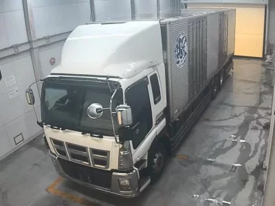 Isuzu TRUCK