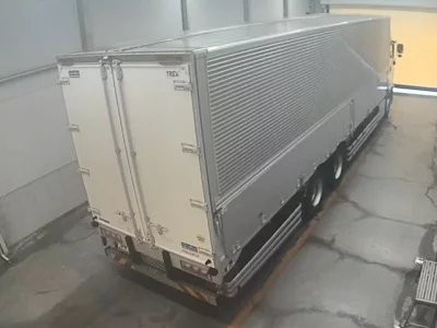 Isuzu TRUCK