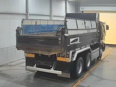 Isuzu TRUCK
