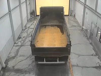 Isuzu TRUCK