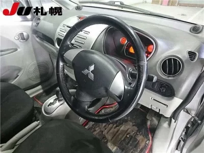 Mitsubishi I