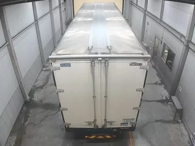 Isuzu TRUCK