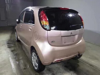 Mitsubishi I