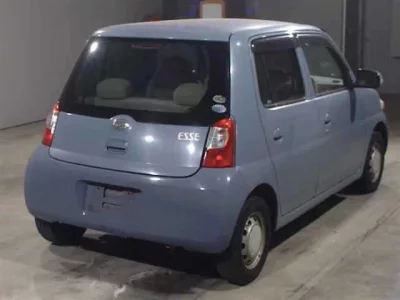 Daihatsu Esse