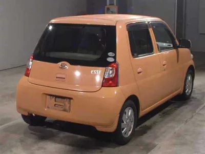 Daihatsu Esse