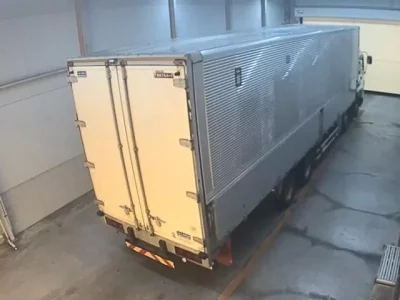 Isuzu TRUCK