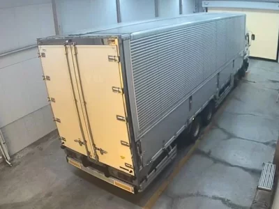 Isuzu TRUCK