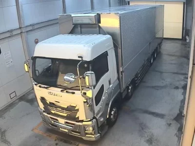 Isuzu TRUCK