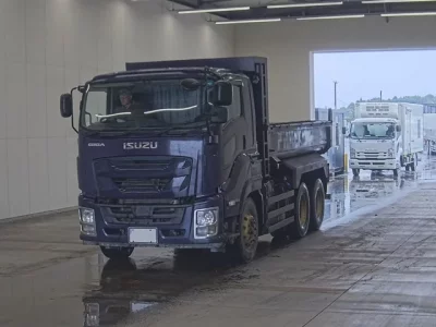 Isuzu GIGA