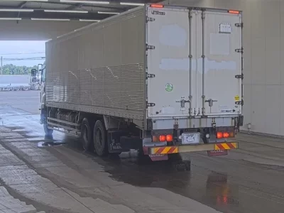 Isuzu GIGA
