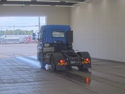 Isuzu GIGA