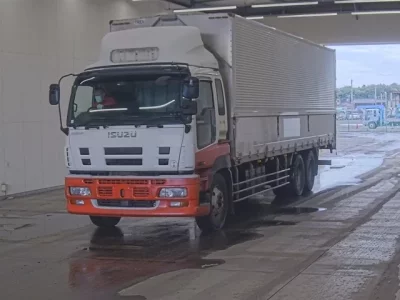Isuzu GIGA