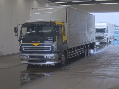 Isuzu GIGA
