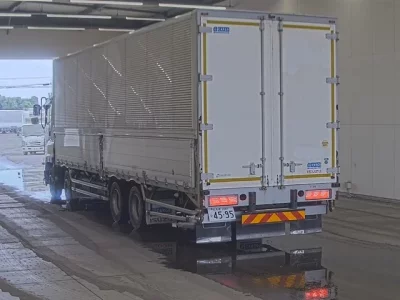 Isuzu GIGA