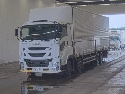 Isuzu GIGA