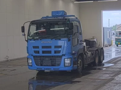 Isuzu GIGA