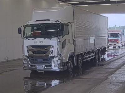 Isuzu GIGA