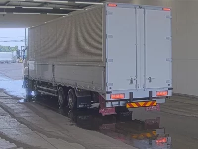 Isuzu GIGA