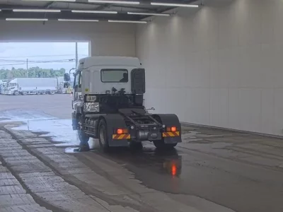 Isuzu GIGA