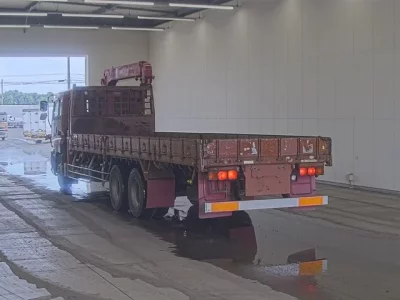 Isuzu GIGA