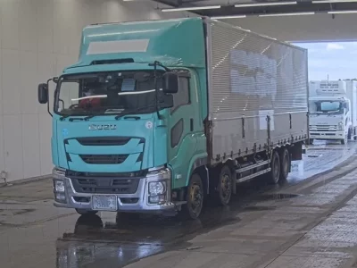 Isuzu GIGA